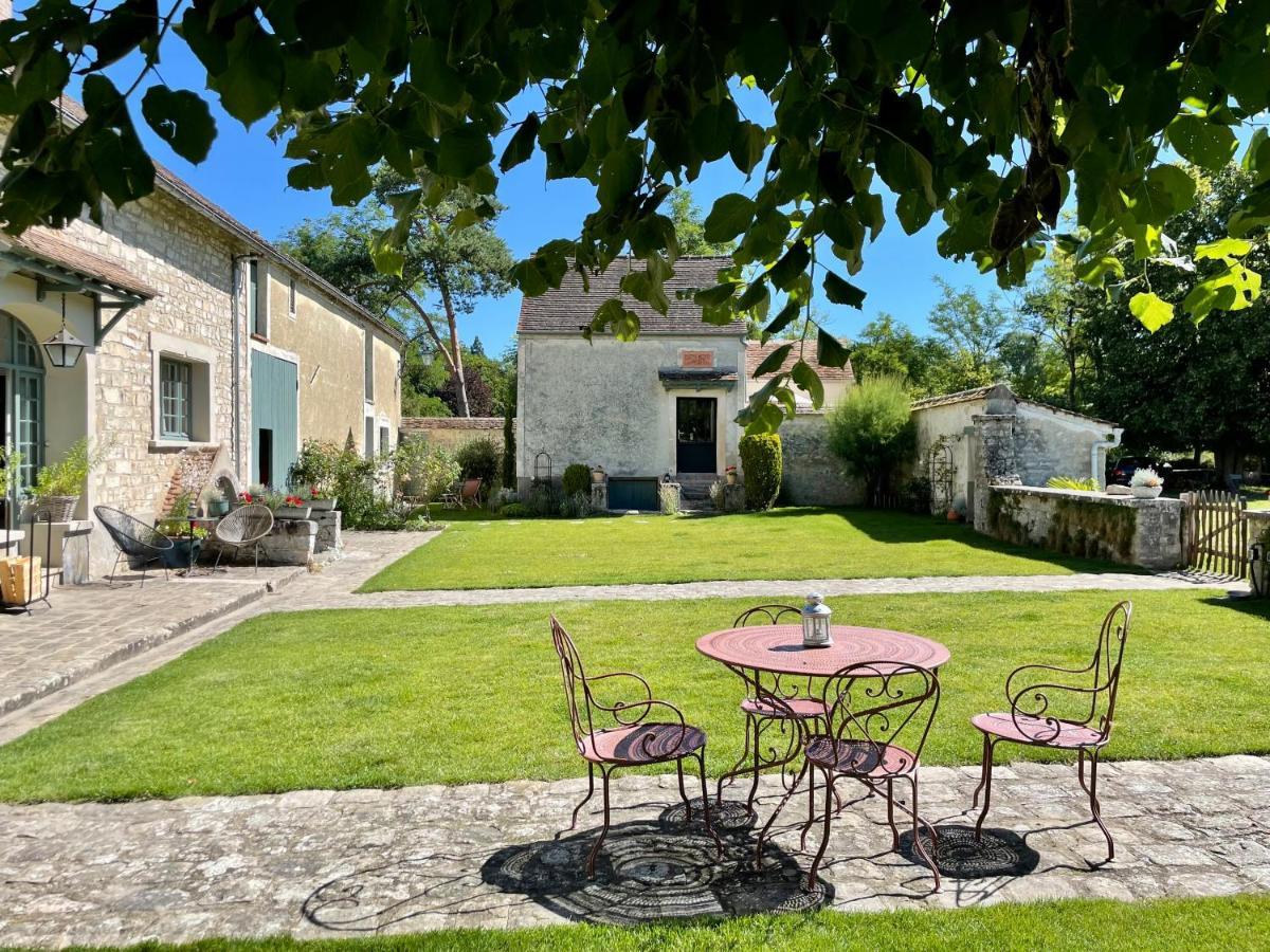 Ferienwohnung La Pierre Levee Montigny-sur-Loing Exterior foto